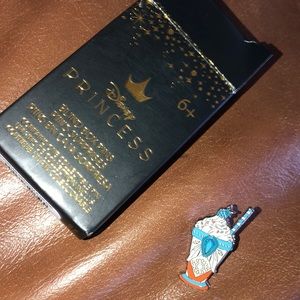 Disney princess blind box pin